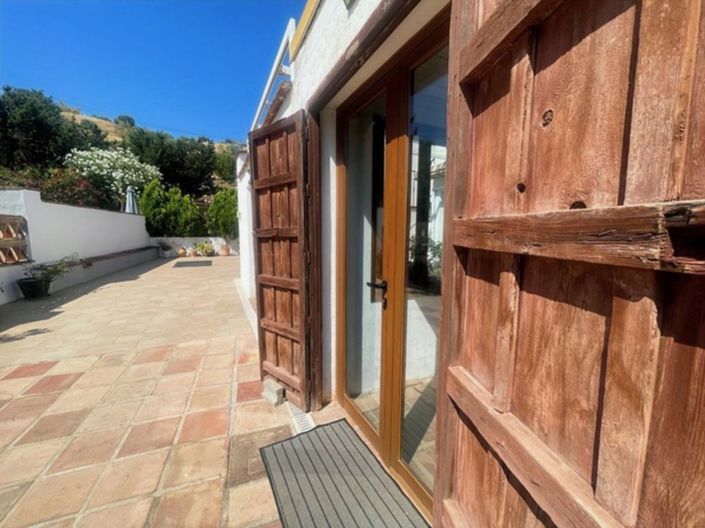 Image No.35-5 Bed Cortijo for sale