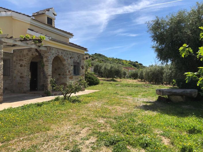 Image No.20-4 Bed Country House for sale