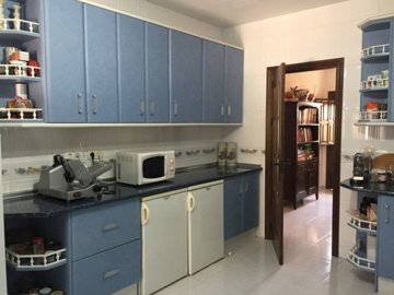 115614-for-sale-in-pizarra-28085665-large