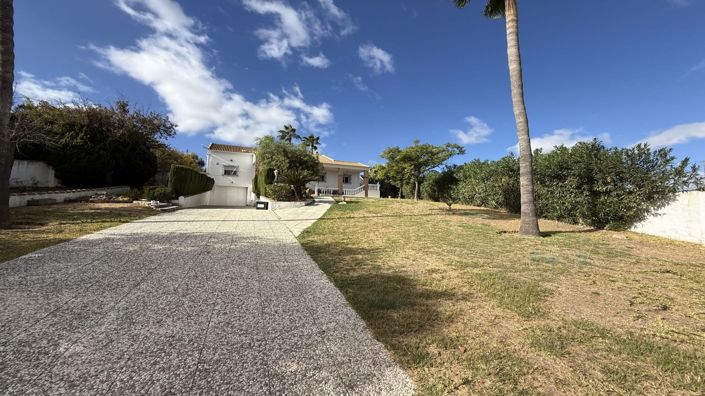Image No.24-6 Bed Country House for sale
