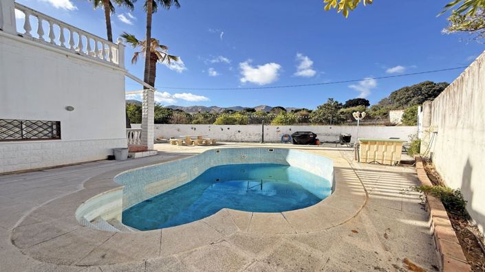 Image No.29-6 Bed Country House for sale