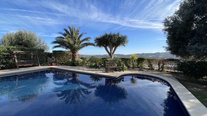 Image No.17-4 Bed Country House for sale