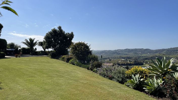 Image No.20-4 Bed Country House for sale