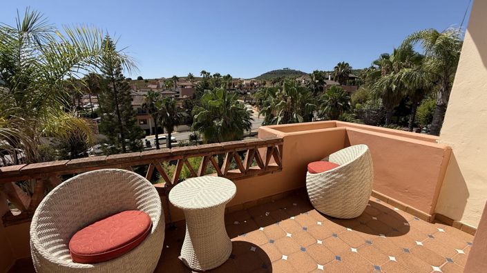 Image No.16-5 Bed Townhouse for sale