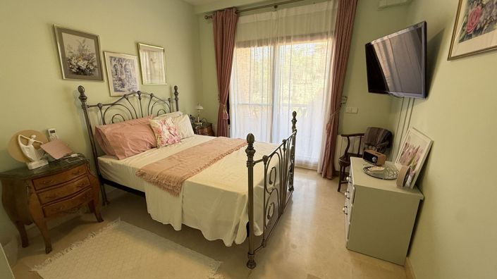 Image No.19-5 Bed Townhouse for sale