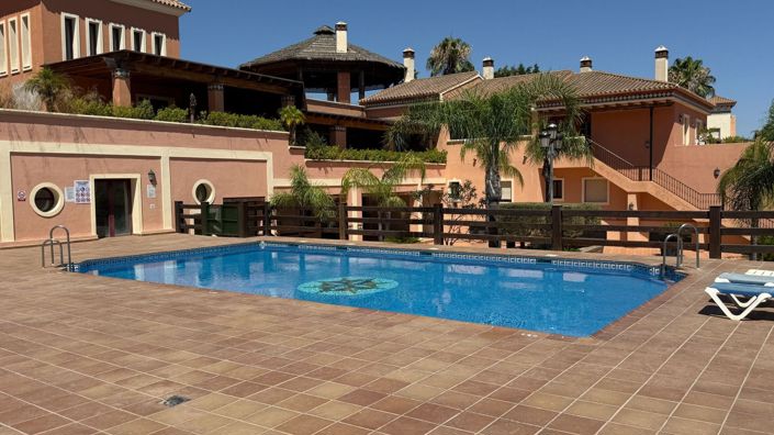Image No.2-5 Bed Townhouse for sale