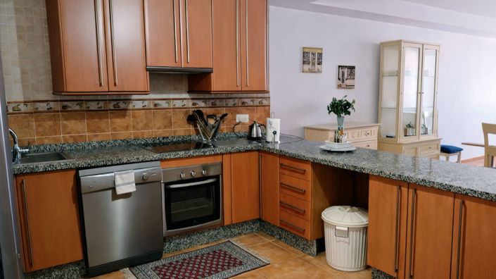Image No.35-5 Bed Townhouse for sale