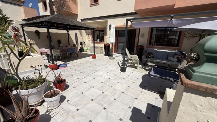 Image No.6-5 Bed Townhouse for sale