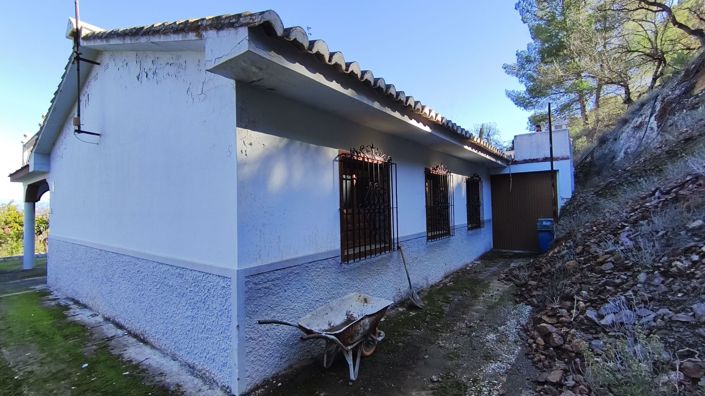Image No.18-3 Bed Country House for sale