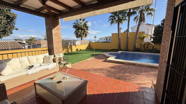 Image No.2-Villa de 5 chambres à vendre à Alhaurín el Grande