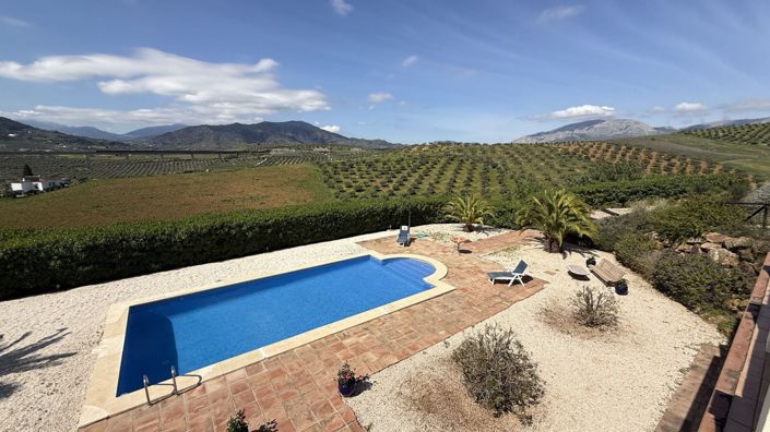 Image No.30-4 Bed Country House for sale