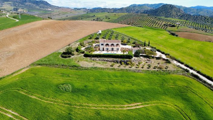 Image No.33-4 Bed Country House for sale