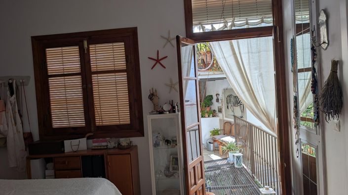 Image No.21-3 Bed Townhouse for sale