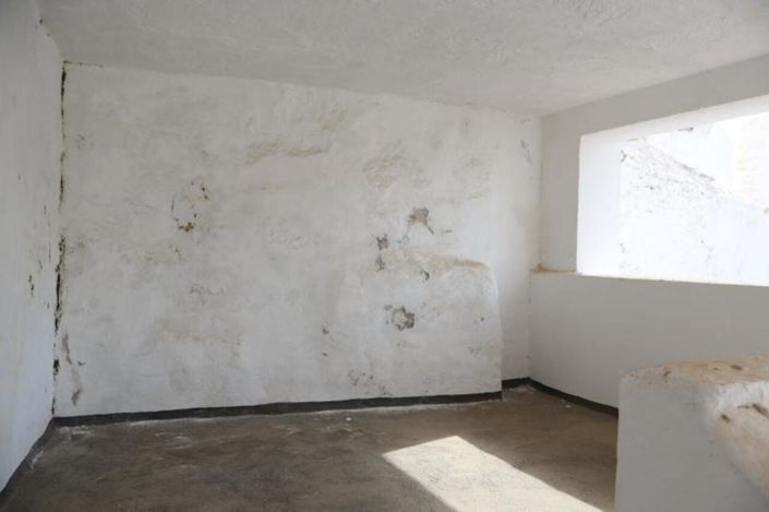 Image No.19-6 Bed Property for sale