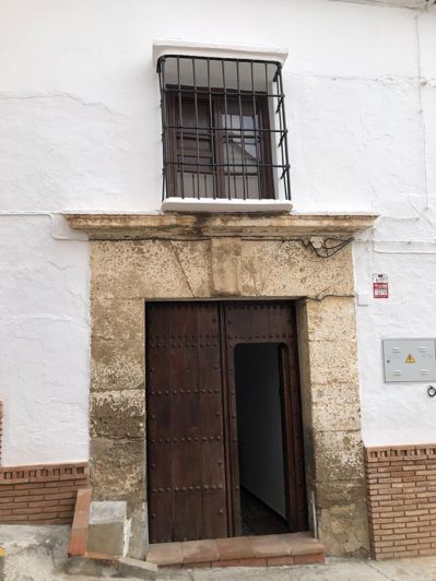 Image No.2-6 Bed Property for sale