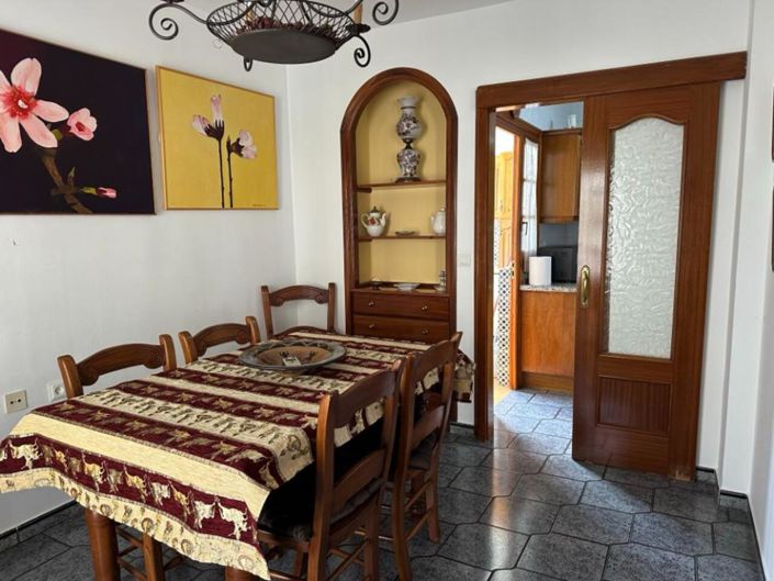 Image No.10-4 Bed Apartment for sale