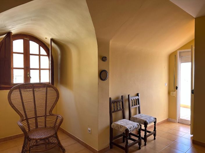 Image No.30-4 Bed Apartment for sale