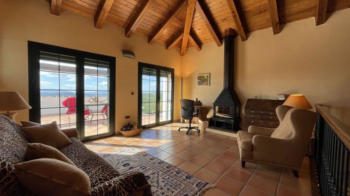Image No.20-5 Bed Country House for sale