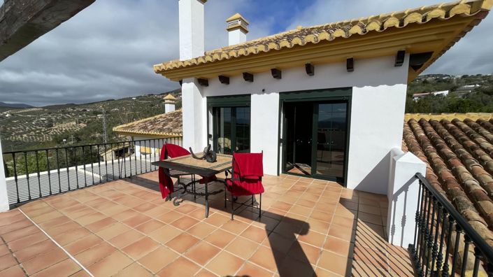 Image No.21-5 Bed Country House for sale