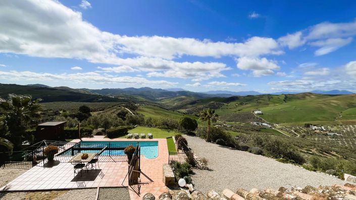Image No.4-5 Bed Country House for sale