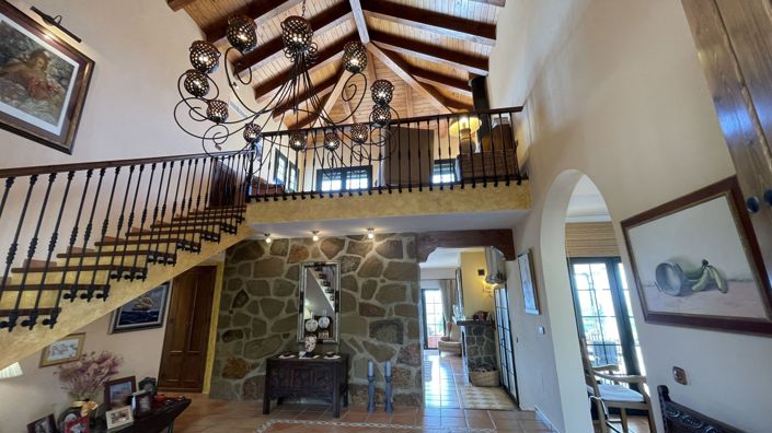 Image No.6-5 Bed Country House for sale