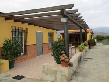 233-country-house-for-sale-in-alora-12-large