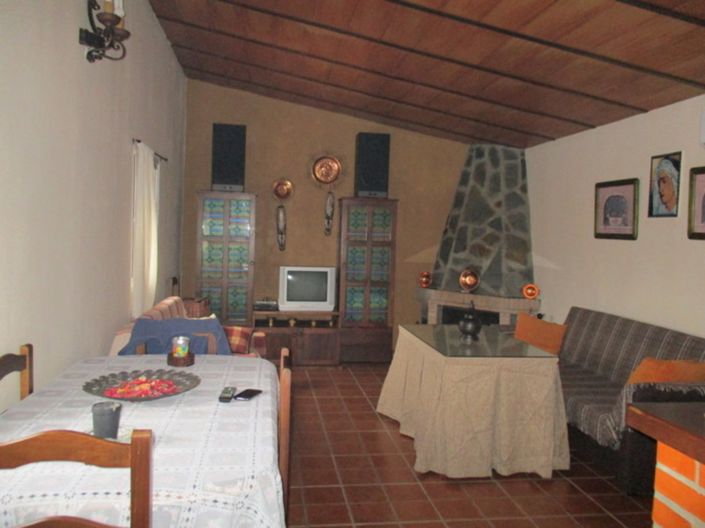 Image No.4-2 Bed Country House for sale