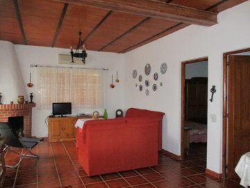 233-country-house-for-sale-in-alora-5-large