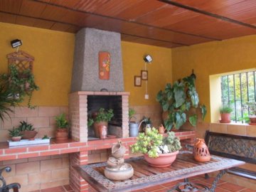 233-country-house-for-sale-in-alora-8-large