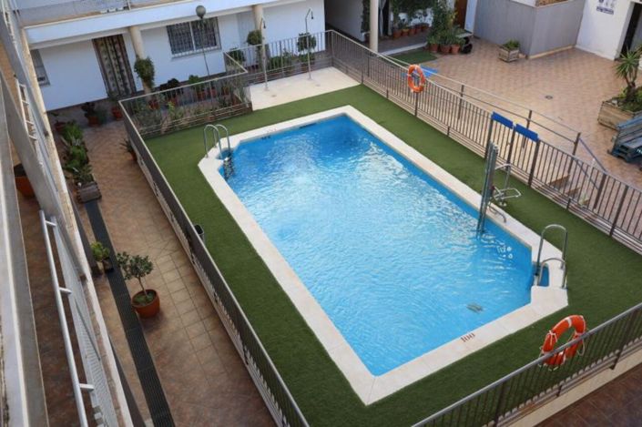 Image No.16-2 Bed Property for sale
