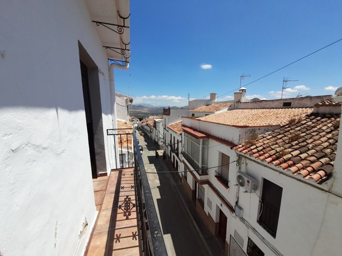 Image No.4-3 Bed Village House for sale