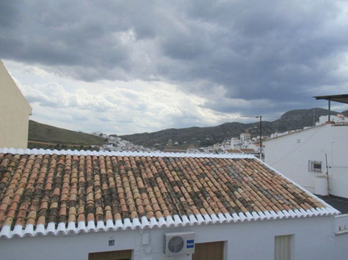 Image No.16-4 Bed Townhouse for sale
