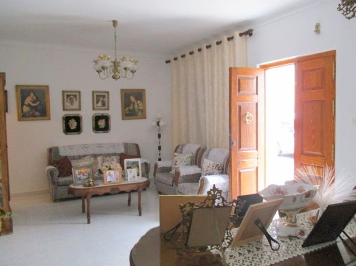 Image No.3-4 Bed Townhouse for sale
