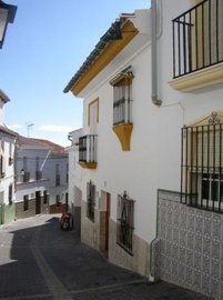 75-town-house-for-sale-in-alora-1-large
