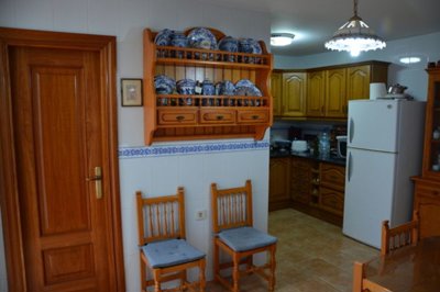 191-townhouse-for-sale-in-alora-2-large
