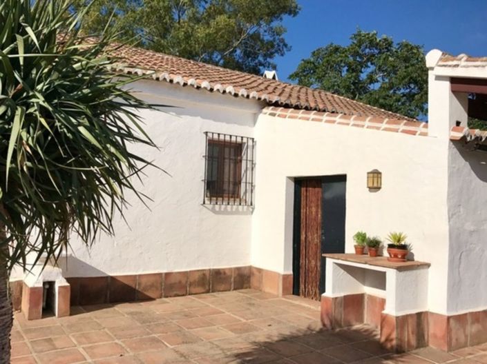 Image No.13-2 Bed Country House for sale