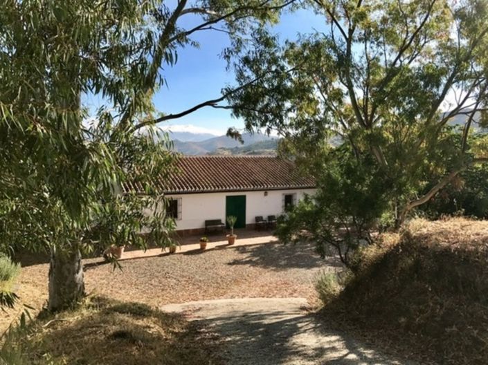 Image No.16-2 Bed Country House for sale