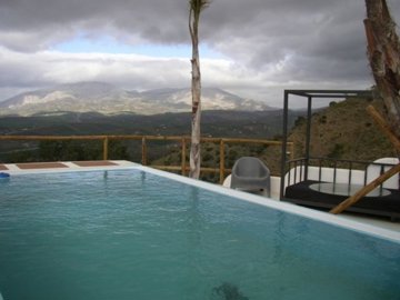 97-villa-for-sale-in-alora-8-large