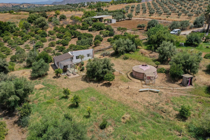 Image No.12-4 Bed Property for sale