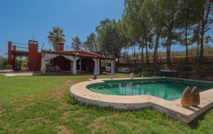 Image No.16-4 Bed Property for sale