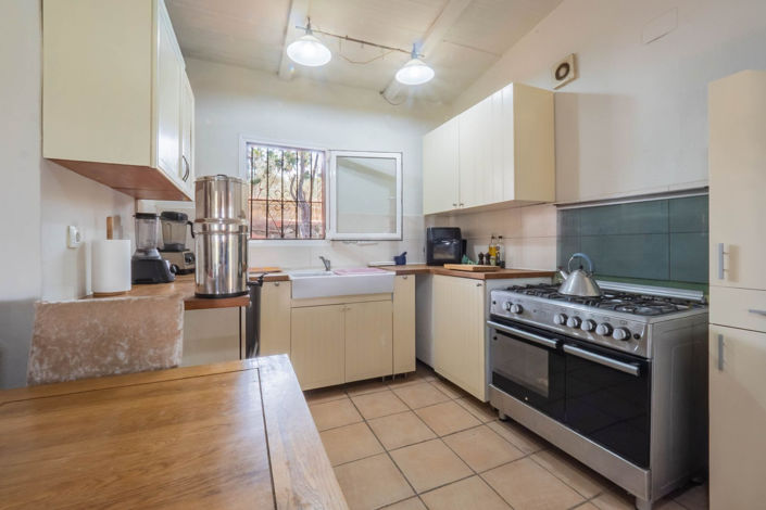 Image No.20-4 Bed Property for sale