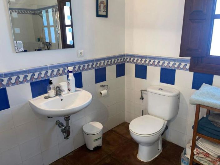 Image No.20-5 Bed Villa for sale