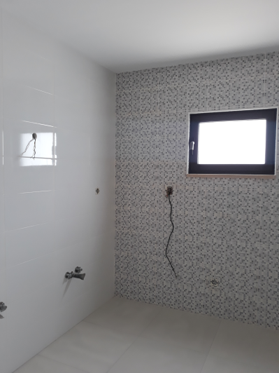 Image No.21-3 Bed House for sale