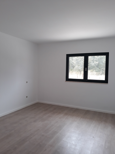 Image No.25-3 Bed House for sale