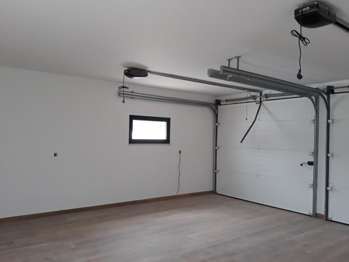 Image No.30-3 Bed House for sale