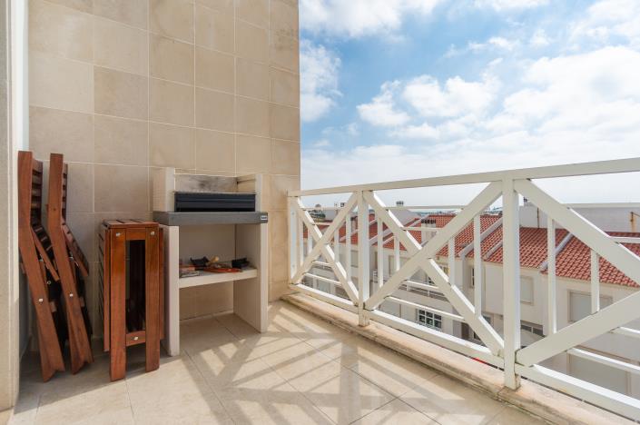 Image No.18-2 Bed Apartment for sale