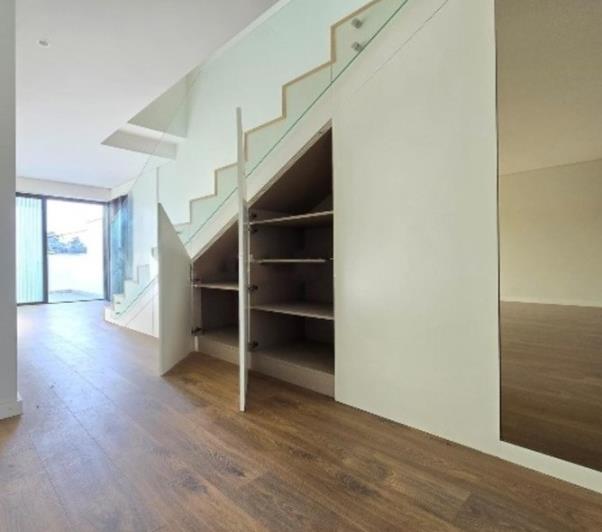 Image No.5-3 Bed House for sale