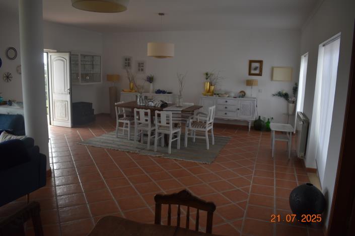 Image No.3-4 Bed House for sale