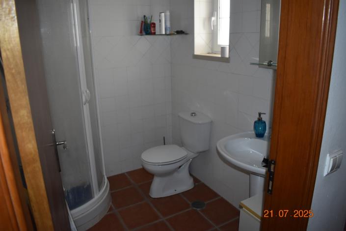 Image No.9-4 Bed House for sale