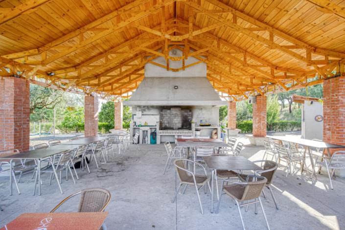 Image No.12-11 Bed Villa for sale